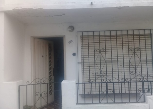 Casa 3 ambientes a refaccionar