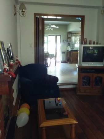Parque Leloir Hermoso chalet