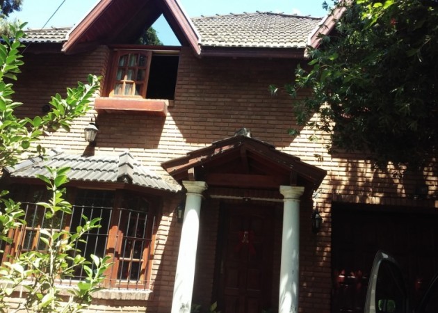 Parque Leloir Hermoso chalet