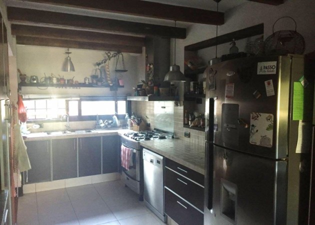 Munilla 2164 - Hermosa casa estilo industrial ! Acepta Permuta