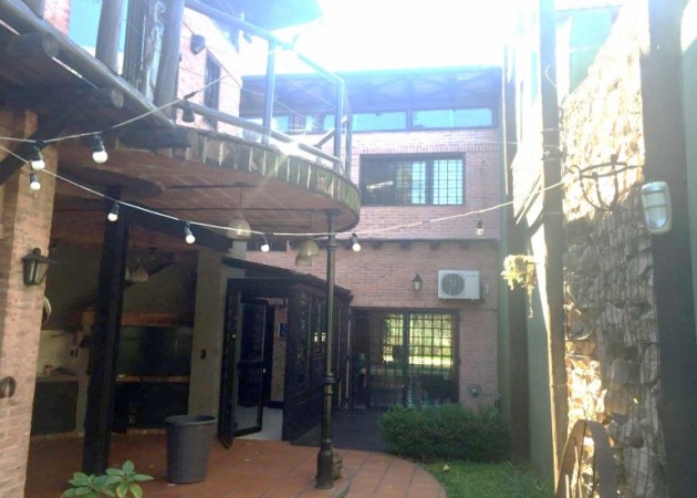 Munilla 2164 - Hermosa casa estilo industrial ! Acepta Permuta