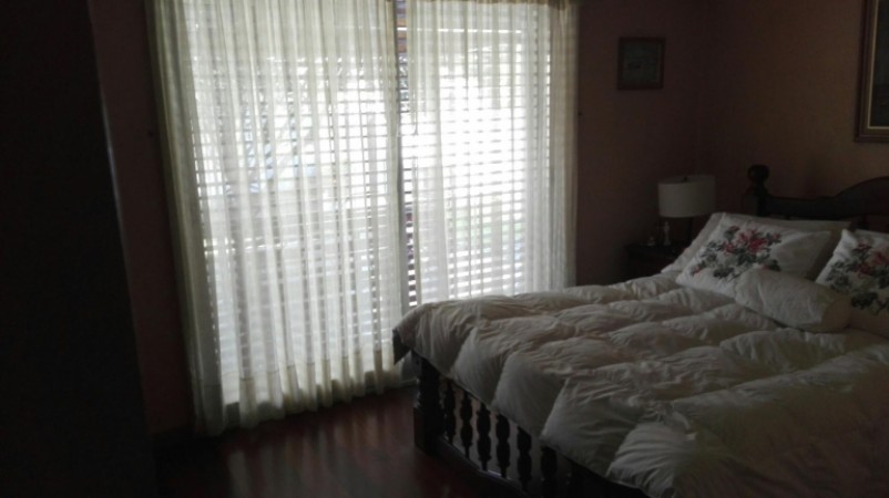 iMPECABLE CHALET 5 AMBIENTES EN DOS PLANTAS Lote de 10 x 48