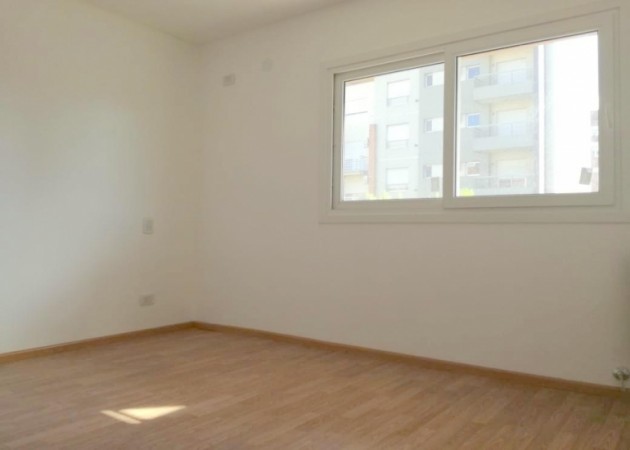 Castelar Sur Amplio departamento a estrenar