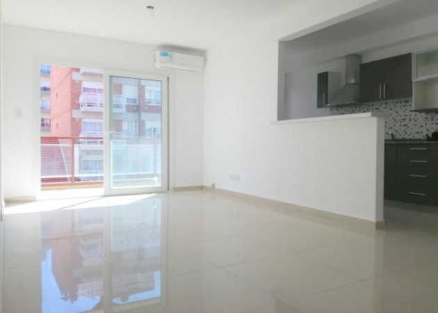 Castelar Sur Amplio departamento a estrenar
