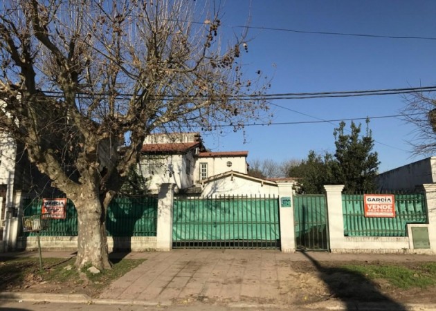 Chalet sobre 700 metros de terreno