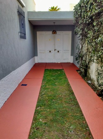 Castelar Norte Casa 4 ambientes en planta baja