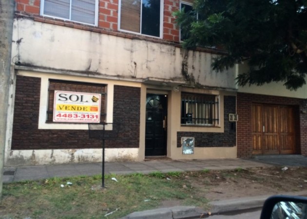 Casa 3 ambientes en ph a reciclar !