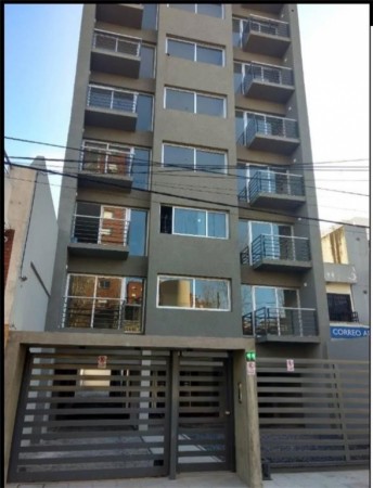 DEPARTAMENTO MONOAMBIENTE Sarmiento 1037 Oportunidad !!