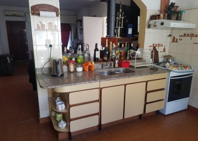 CASA DE 3 AMBIENTES EN ITUZAINGÓ NORTE Impecable Con fondo y pileta