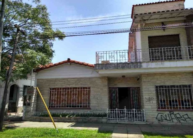 Chalet de epoca 7 ambientes OPORTUNIDAD ... Venta inmediata