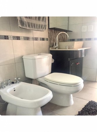Hermoso Departamento 2 ambientes con terraza propia y cochera OPORTUNIDAD !!!