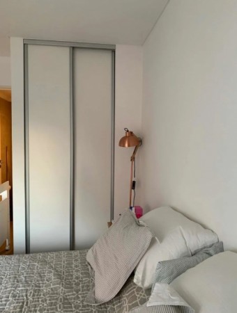 Amplio Departamento monoambiente dividido con terraza propia