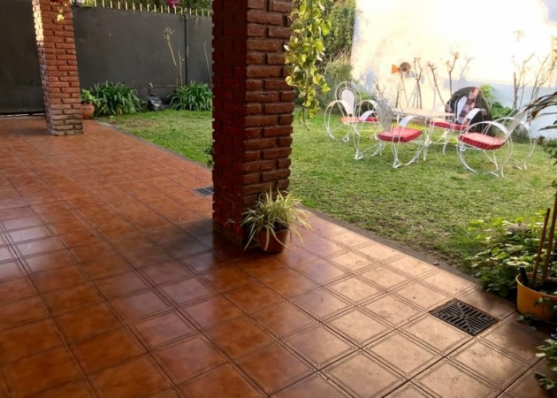 Castelar Norte .. Exclusiva ubicacion !