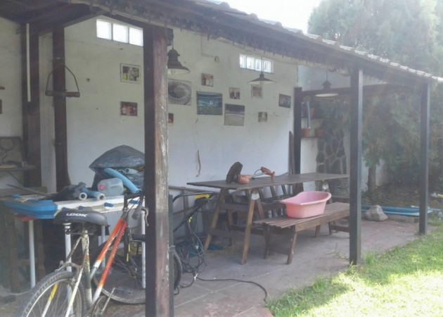 Casa 5 ambientes con fondo y pileta