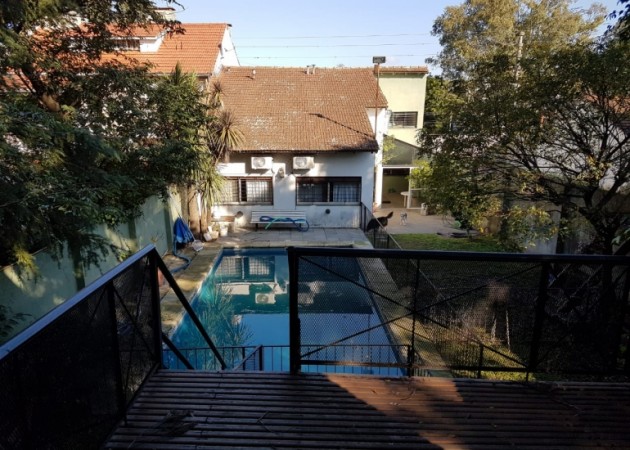 Exclusiva Ubicacion ! Chalet en planta baja Apto todo destino Permuta por menor valor ...