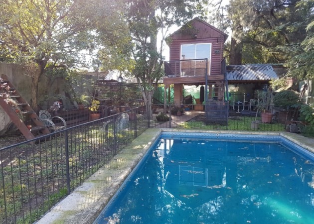 Exclusiva Ubicacion ! Chalet en planta baja Apto todo destino Permuta por menor valor ...