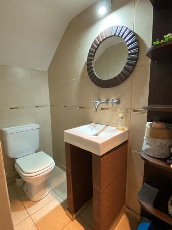Oportunidad !! Chalet en Venta en Castelar - 5 ambientes! Nuevo valor!!
