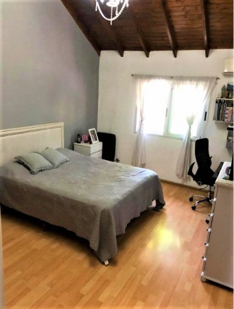 Excelente Chalet a nuevo - 5 ambientes - Nuevo Valor!
