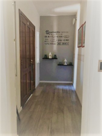 Excelente Chalet a nuevo - 5 ambientes - Nuevo Valor!