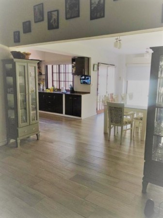 Excelente Chalet a nuevo - 5 ambientes - Nuevo Valor!