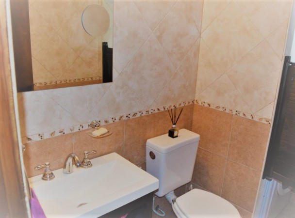 Excelente Chalet a nuevo - 5 ambientes - Nuevo Valor!