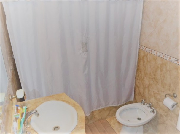 Excelente Chalet a nuevo - 5 ambientes - Nuevo Valor!