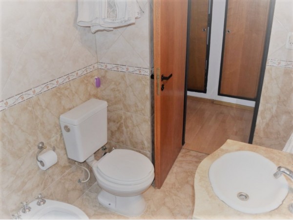 Excelente Chalet a nuevo - 5 ambientes - Nuevo Valor!