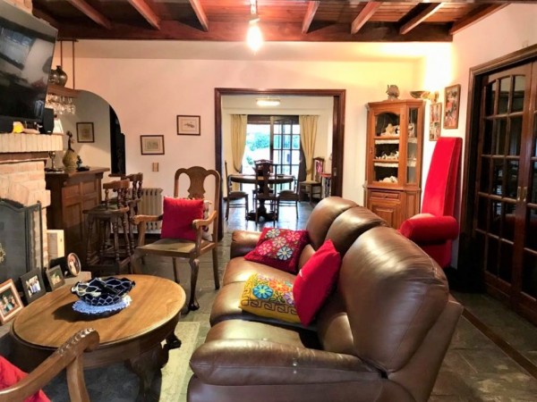 Importante chalet de 4 ambientes!