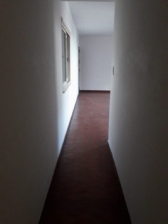 Pompeya 2462 - Amplio departamento 3 amb - OPORTUNIDAD !