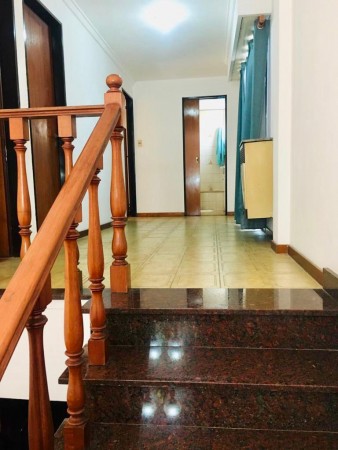 Casa en Castelar Norte en Excelente Zona!!