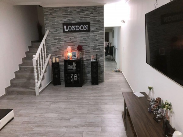 Triplex 4 ambientes, reciclado a nuevo!