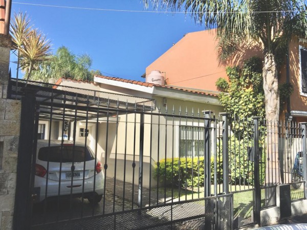 PERMUTA - Chalet en Excelente Zona en Ituzaingo Norte!!