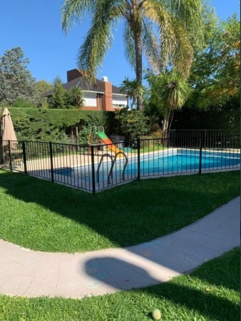 Casa Refaccionada a nueva en Country Las Lajas!
