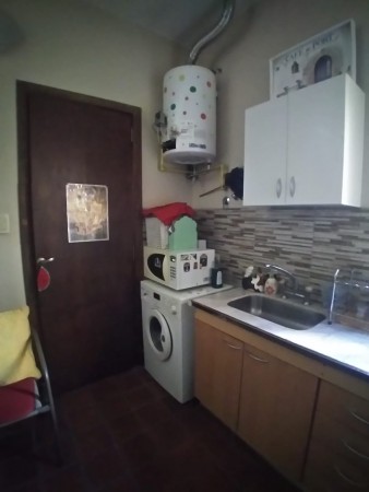 Martin de Irigoyen 616 - Amplio departamento !!!