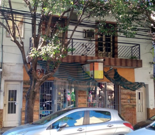 Martin de Irigoyen 616 - Amplio departamento !!!