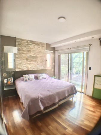 Hermosa casa Moderna con Parque Libre !