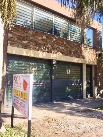 Hermosa casa Moderna con Parque Libre !