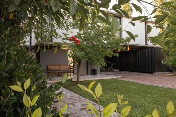 Hermosa Propiedad de Diseño en Barrio Privado Parque Leloir!