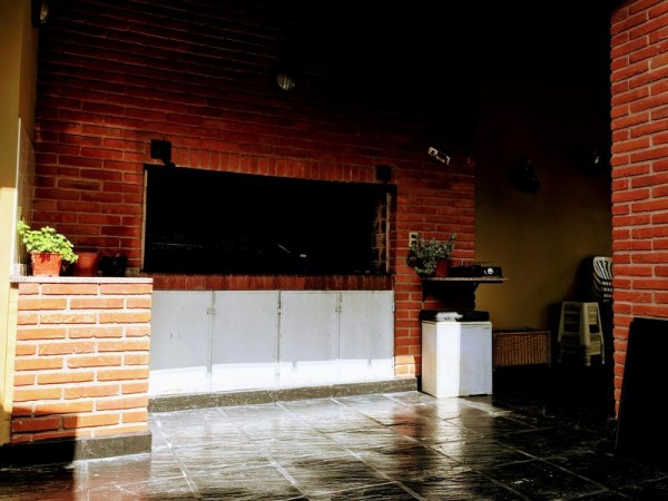 Hermosa Casa 4 ambientes en Ituzaingo!