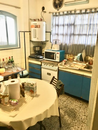 Departamento 2 amb a 1cdra de la Plaza de Morón!