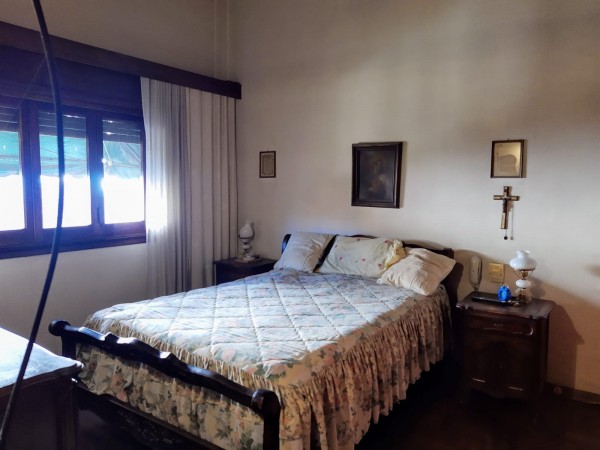 Chalet de epoca en Excelente Zona de Castelar!!
