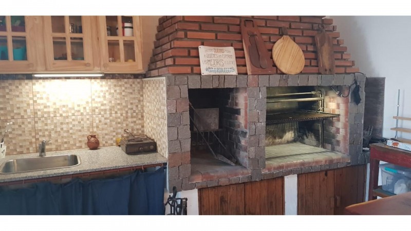 Monteagudo 842 - Permuta por casa en Castelar !!!