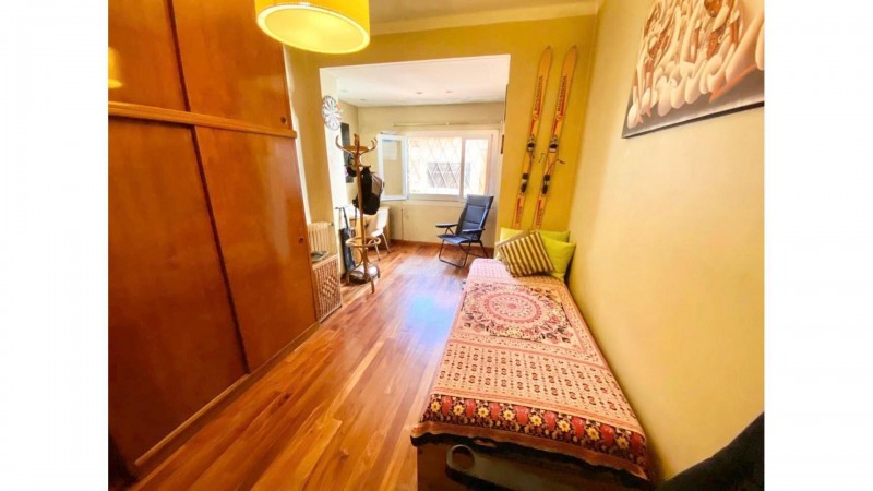PERMUTA - Hermoso Chalet de época en Zona Residencial de Castelar Sur!
