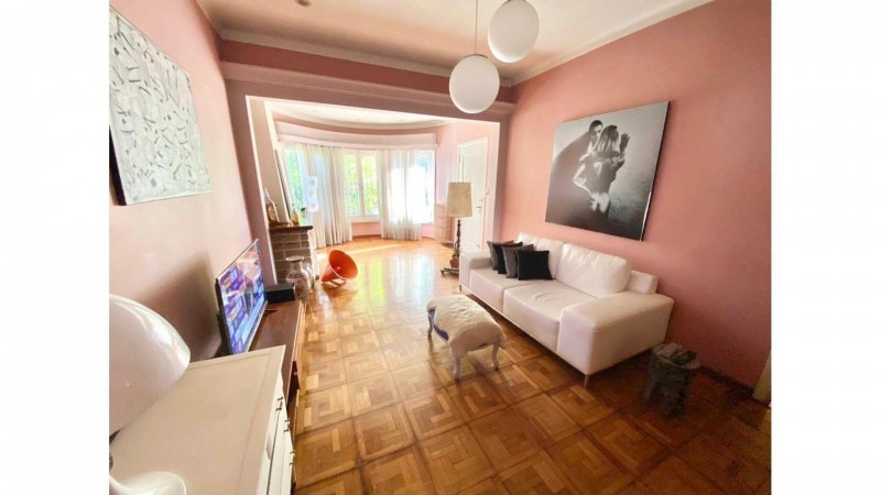 PERMUTA - Hermoso Chalet de época en Zona Residencial de Castelar Sur!