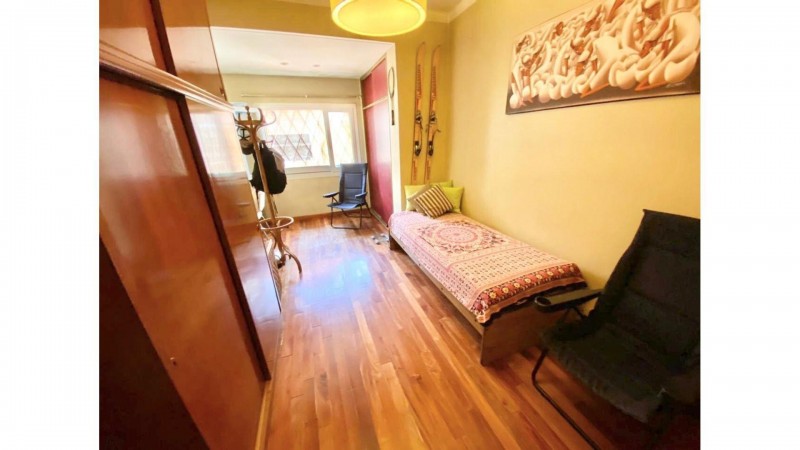 PERMUTA - Hermoso Chalet de época en Zona Residencial de Castelar Sur!