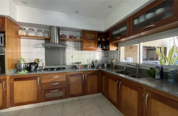 Nuevo Valor! - Excelente casa sobre terreno de 12x50 en Ituzaingo!
