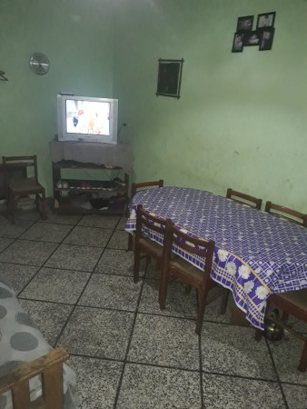 Colon 996 - Casa en Ph al frente