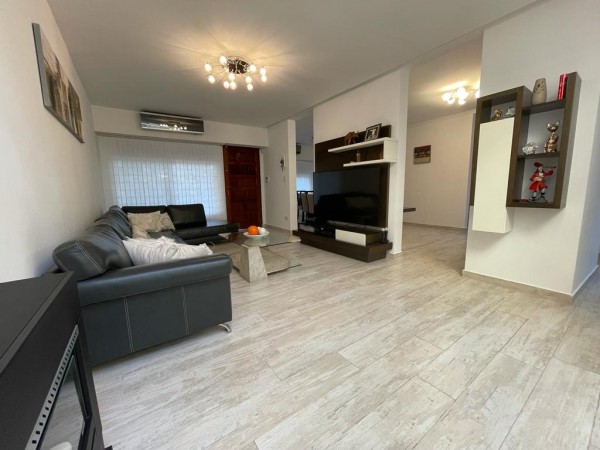 2da Rivadavia 19.000 - Impecable Chalet !!!