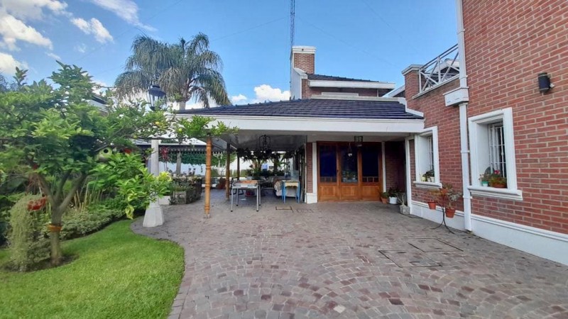 Increible chalet de categoria ! Acepta permuta en menor valor !