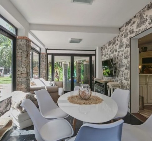 Hermosa casa de 6 ambientes en Parque Leloir!